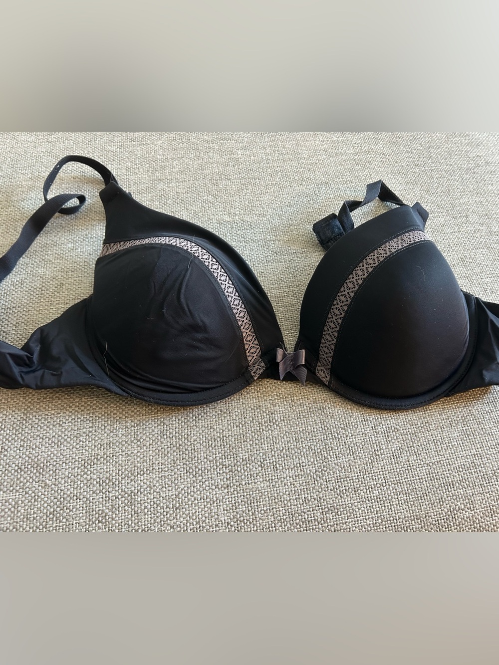 Liz Claiborne Black Bra with Gray Lace Trim